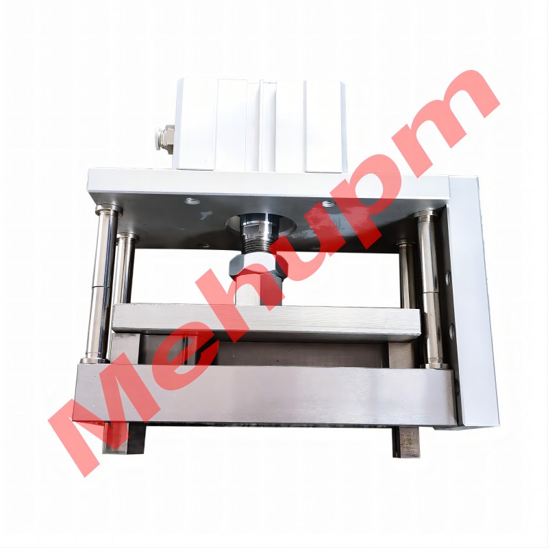 Vertical packing machine punch